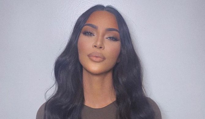 Kim Kardashian bawiła się razem z obecną partnerką Kanyego na jego listening party