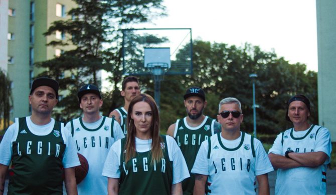 Warszawscy raperzy nagrali dla Legii. Zobacz kulisy powstawania klipu