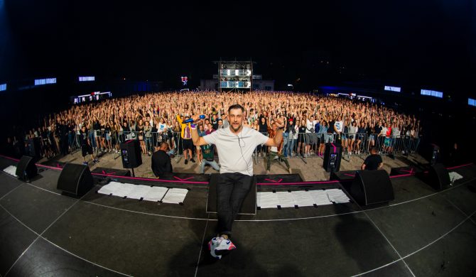 Sokół gratuluje Solarowi i Białasowi, propsuje refren od Szpaka i zapowiada nowości od siebie