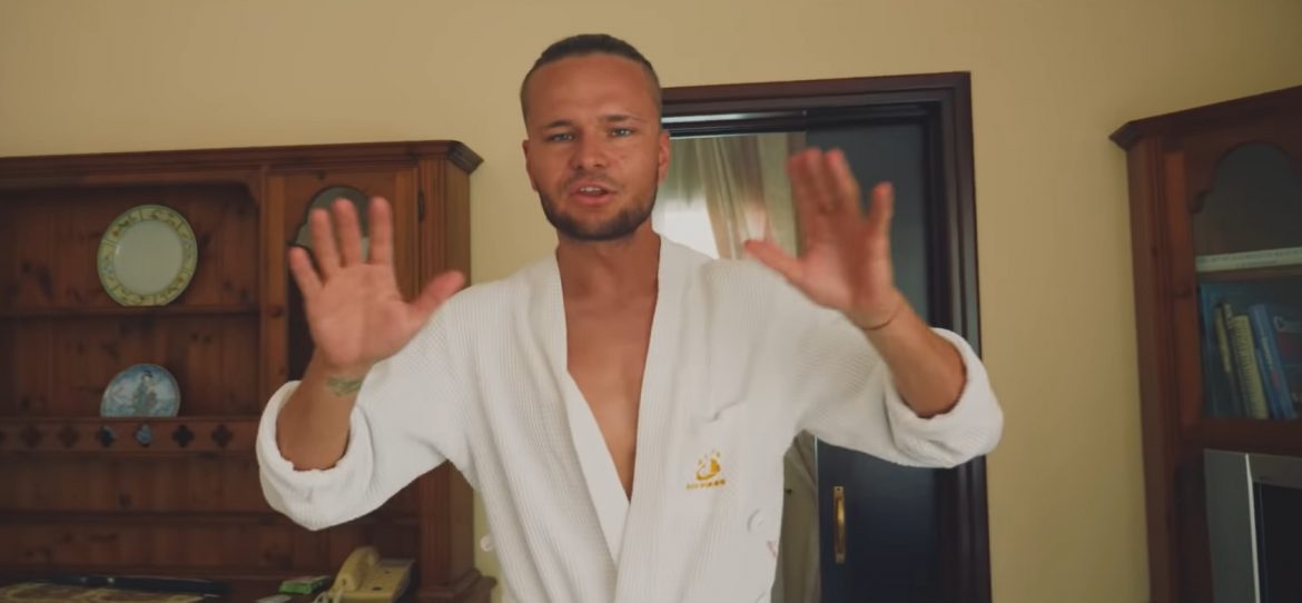 „Robimy bity pod palmą w posiadłości za 1,5 miliona złotych”