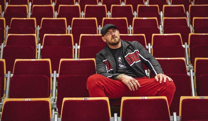 Kizo rozbija bank. Grad wyróżnień za utwory z zaledwie jednego albumu