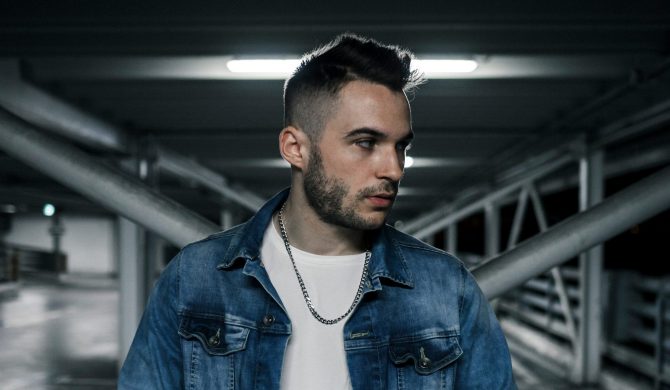 Filipek o Kartkym: „Dostał wpi***ol w hotelu od pewnych raperów za to, jak potraktował swoją obecną partnerkę”