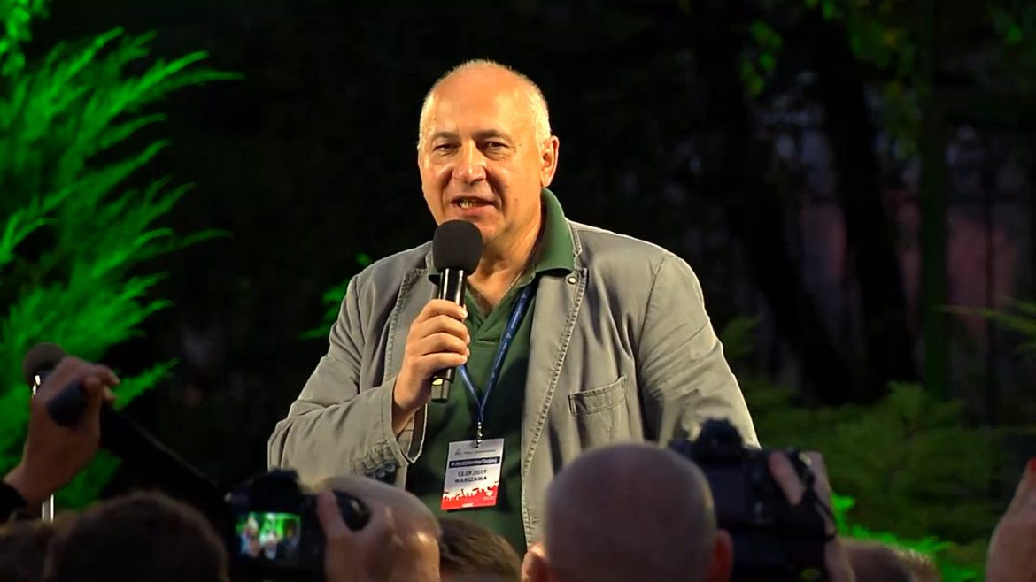 Joachim Brudziński z PiS o artystach: „Kiedyś kpili, dziś ci szydercy proszą o pomoc”