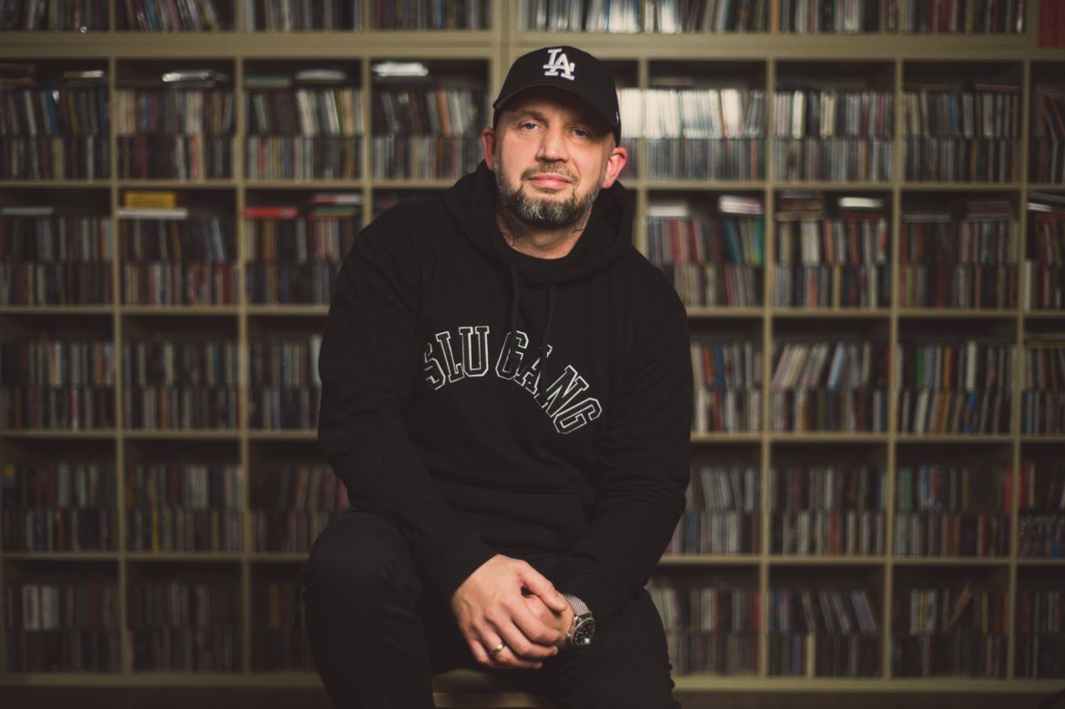 Peja i DJ Decks ujawniają szczegóły nowego albumu Slums Attack – „SLUG”