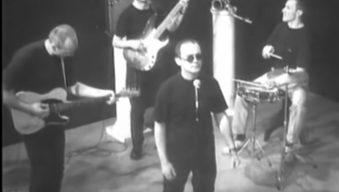 Marek Kościkiewicz czy Andrzej Krzywy? Kto może używać nazwy De Mono?