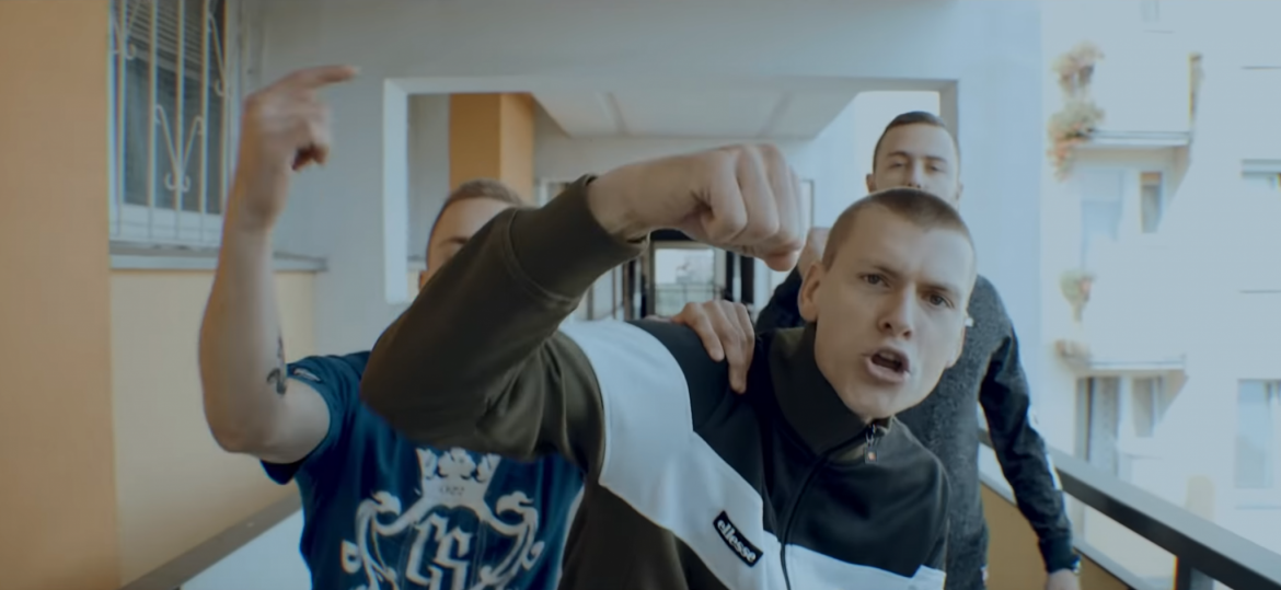 Zwrotki Bonusa na mixtape Ciemnej Strefy