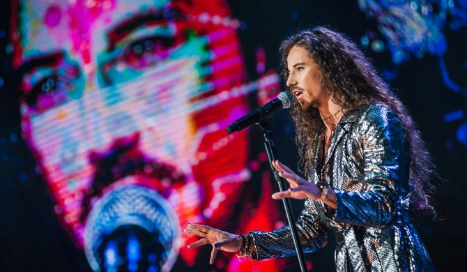 Michał Szpak wspiera społeczność queerową. Czy to coming out?