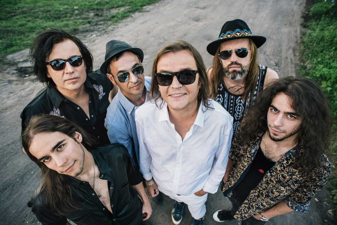 Wiceminister polecił muzykom zmianę branży, więc Robert Gawliński to zrobił. Czym teraz zajmuje się lider Wilków?