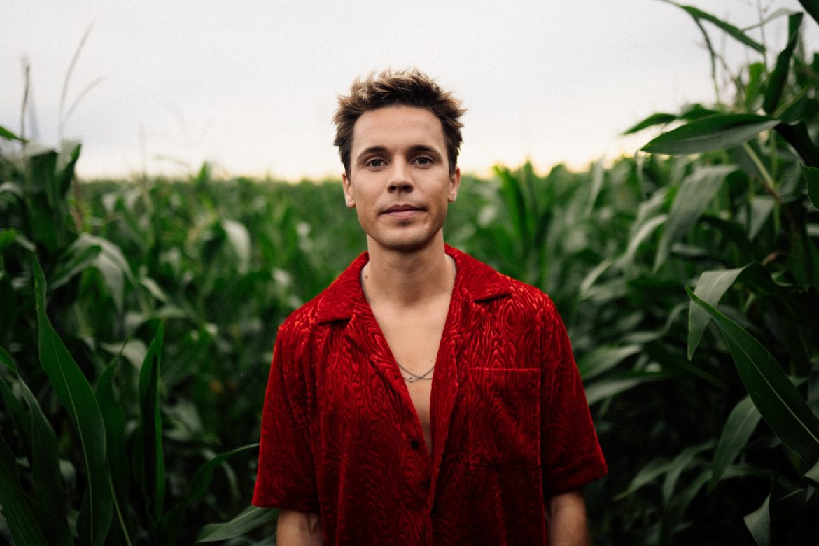 Felix Jaehn łączy siły z Cheat Codes i Bow Anderson