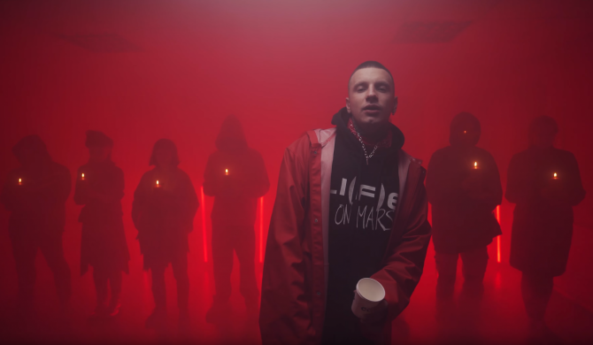 Smolasty oddaje hołd zmarłym muzykom i wspomina swój występ przed koncertem Juice WRLD’a