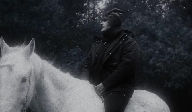 Szpaku zamieścił słowa fana w emocjonalny singlu z „Różowej pantery”