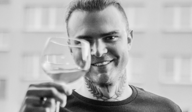 Sarius chwali się wynikami sprzedaży po pierwszej dobie