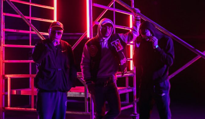 Kabe i Płomień 81 w klipie do wspólnego kawałka. Wiemy też, jakie ważne wieści zapowiadało QueQuality