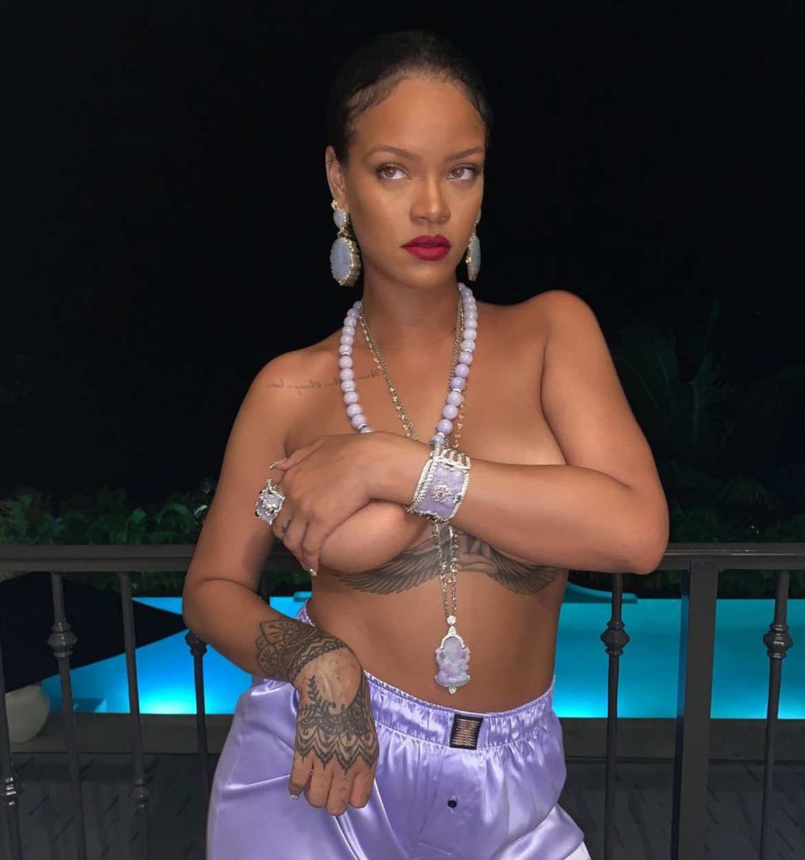 Wiemy na ile wyceniana jest marka bielizny Rihanny. Suma jest oszałamiająca