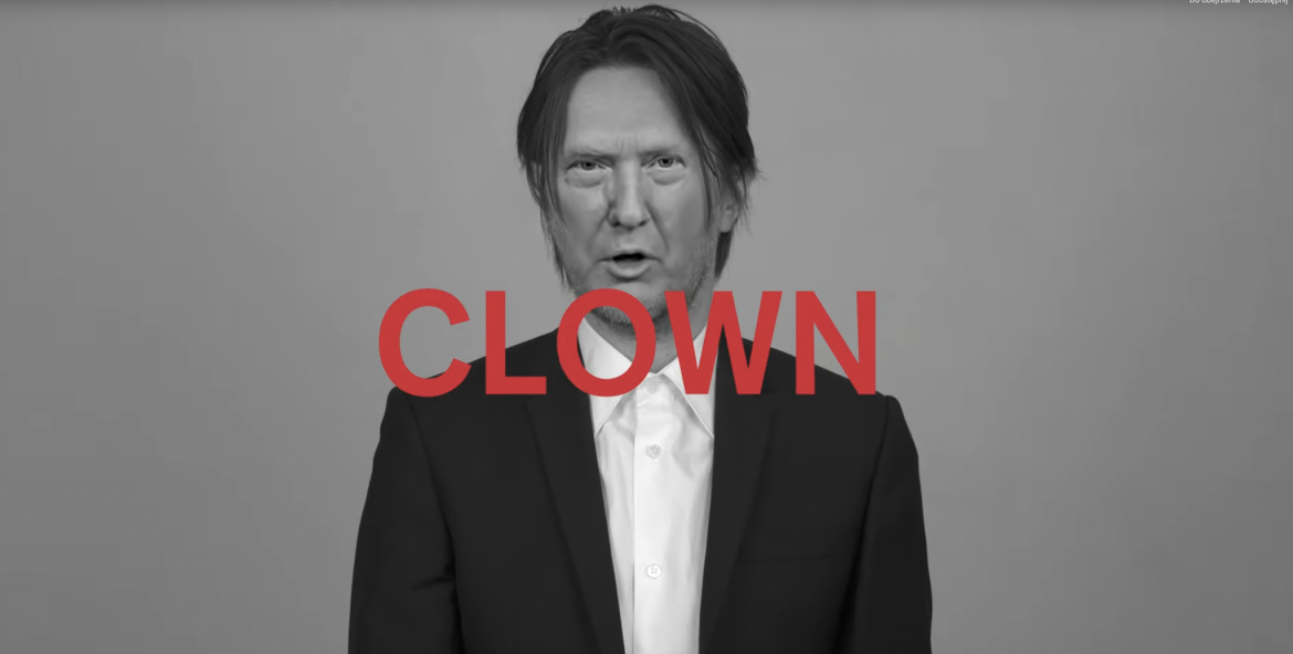 Steven Wilson zamienia się w Donalda Trumpa, Scarlett Johanson, Davida Bowie i innym, w najnowszym klipie