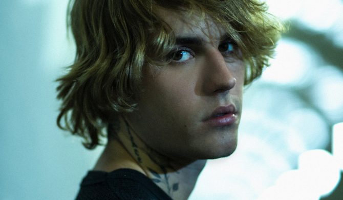 Suge Knight: „Diddy organizował Justinowi Bieberowi 'romantyczne wycieczki’ z 'dorosłymi, odnoszącymi sukcesy’ mężczyznami”