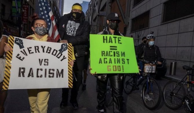 Rihanna wyszła na ulice Nowego Jorku na znak protestu