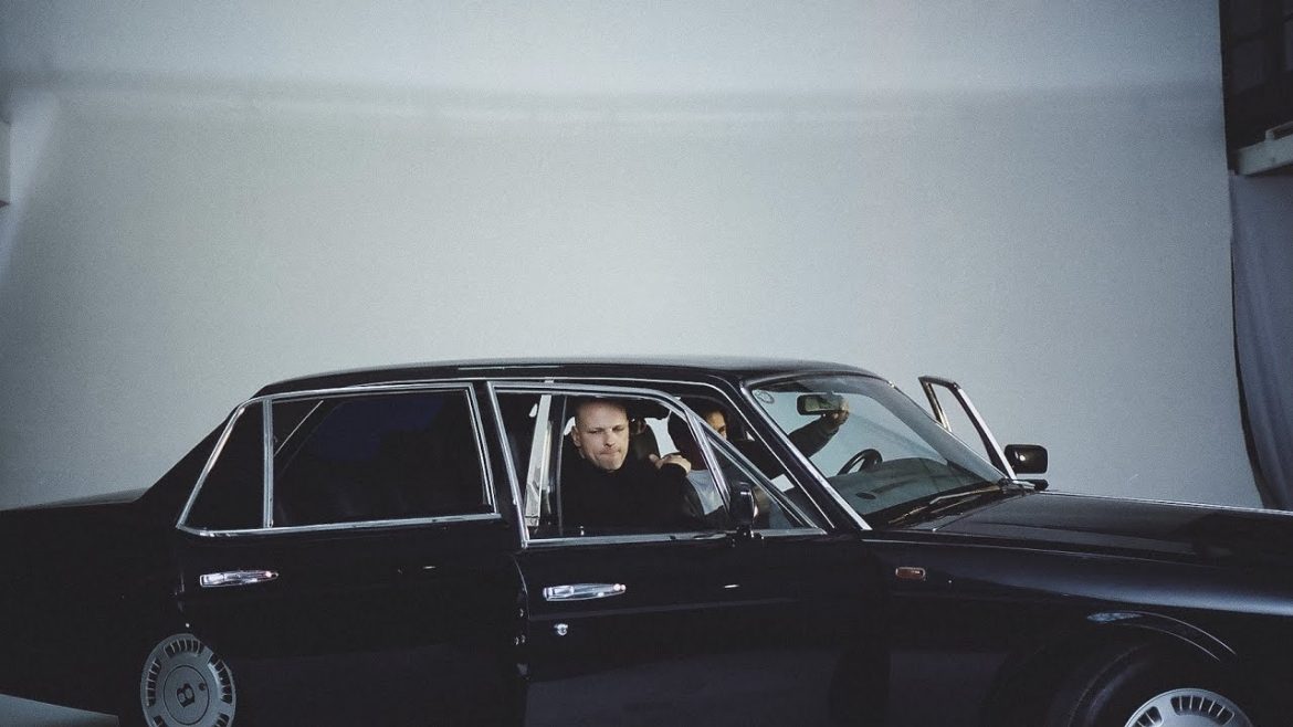 Paluch w teledysku jednego z tegorocznych Młodych Wilków