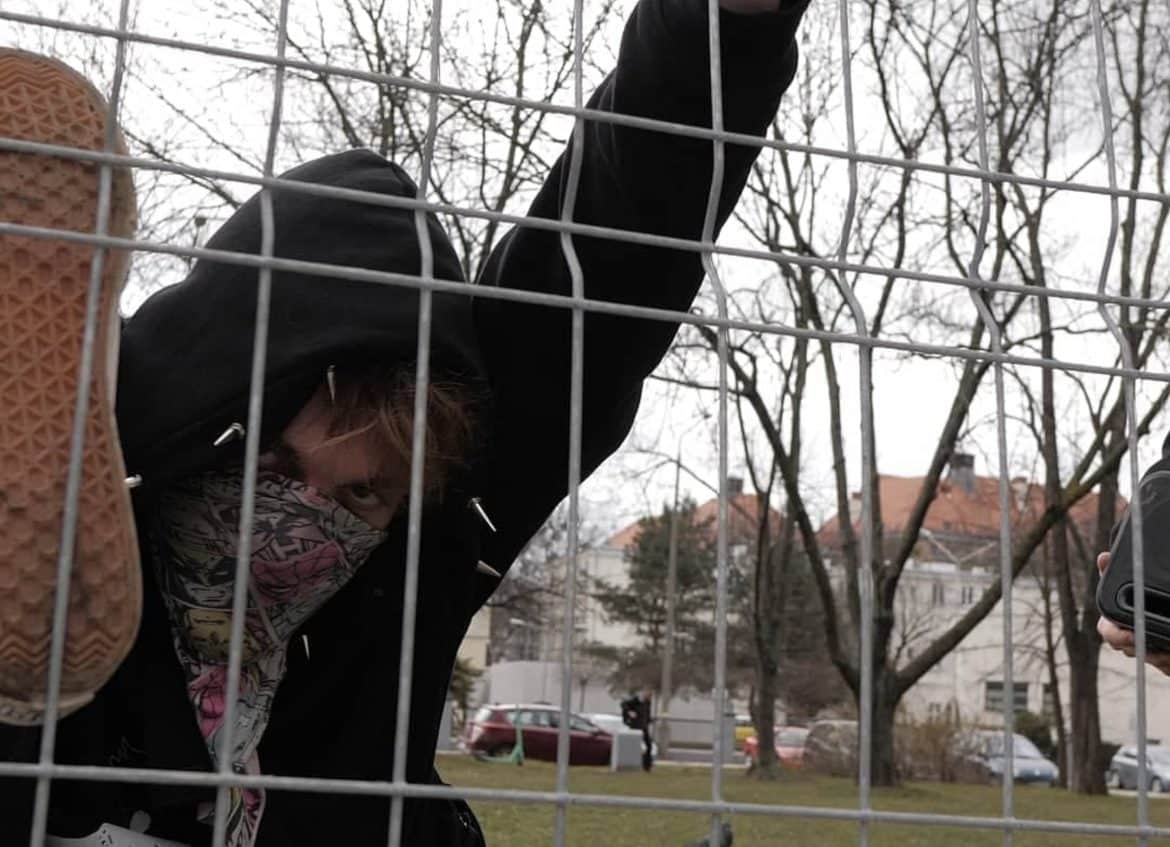 „New Age Punk” – Kukon w nowym singlu Zdechłego Osy