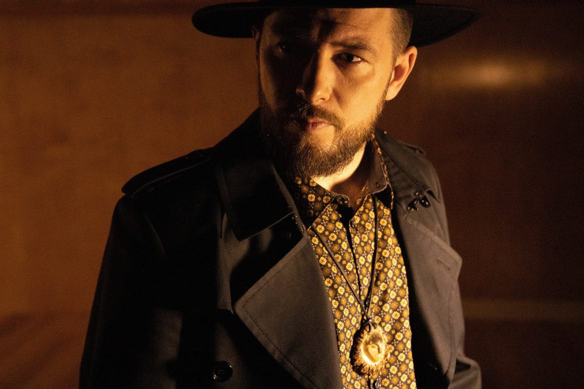 Jarecki z soulowym singlem „Czarodziej”