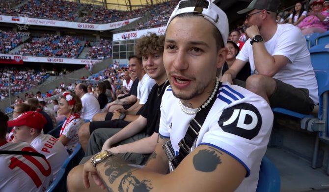 Żabson na meczu reprezentacji Polski. Raper opowiada o znajomości z Mateuszem Klichem