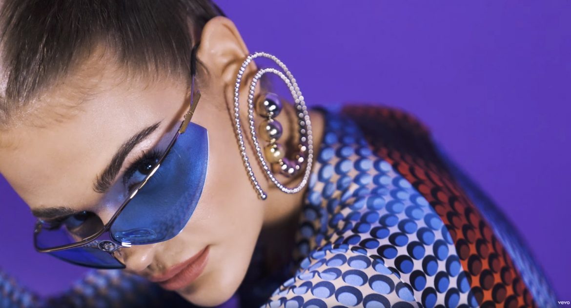 Honorata Skarbek rapuje w nowym kawałku, u boku jednego z najciekawszych przedstawicieli młodego pokolenia sceny hip-hopowej