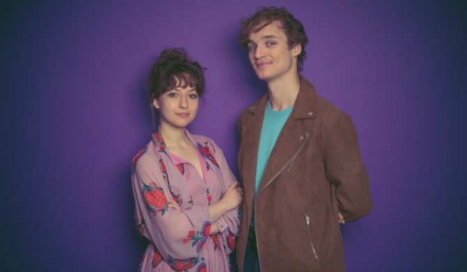 Czy członkowie Kwiatu Jabłoni żałują jakichś grzechów młodości?