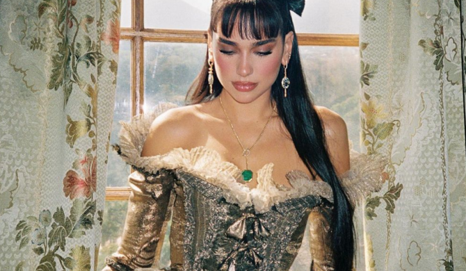 Dua Lipa w najnowszym klipie Pop Smoke’a: „Jestem dumna, że mogłam uczestniczyć w nagraniu piosenki tego niezwykłego artysty”