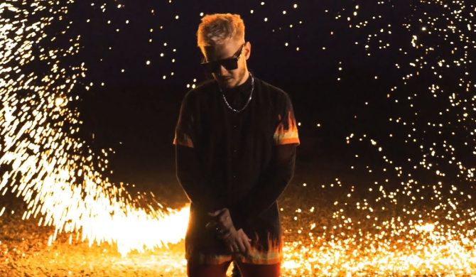 B.R.O znów zmienia klimat. Sprawdźcie nowy singiel artysty