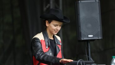 OFF Country Club zamiast OFF Festivalu – zobacz zdjęcia z pierwszego dnia imprezy