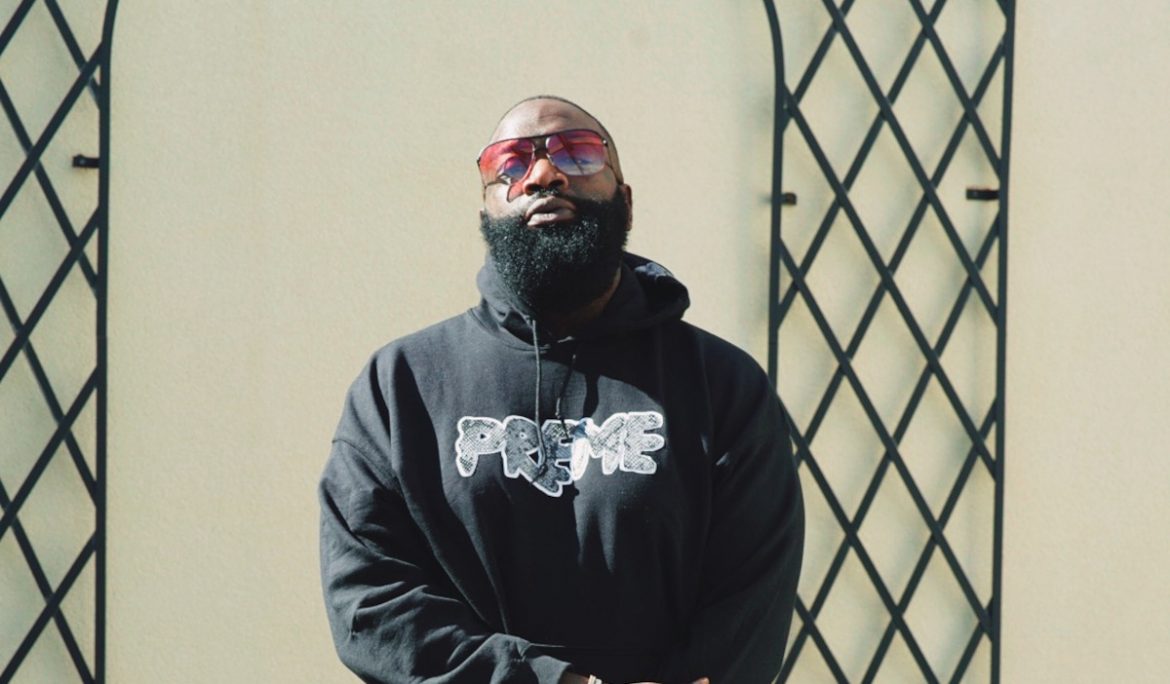 Rick Ross zaatakowany po koncercie w Vancouver. Drake lubi to