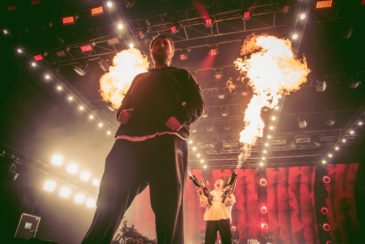 Bedoes zrugał publiczność na koncercie 50 Centa