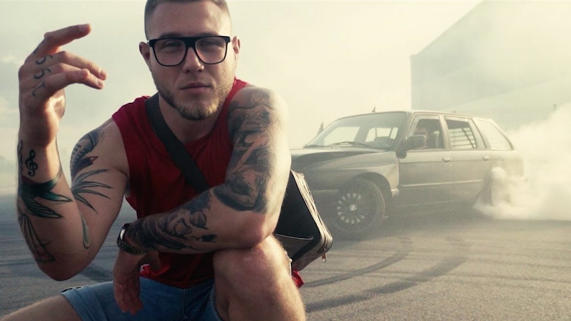 YouTube ogranicza Kubańczykowi zasięgi za promowanie niebezpiecznych zachowań?