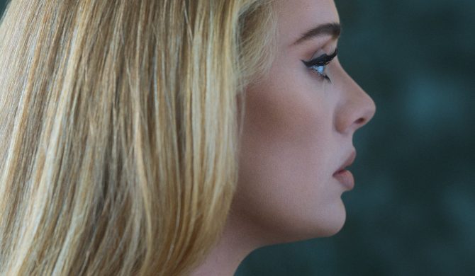 Adele nie oszczędza domu Sylvestra Stallone’a