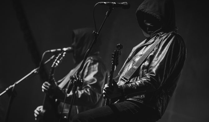 Mgła i Medico Peste na zdjęciach z koncertu w Gdańsku