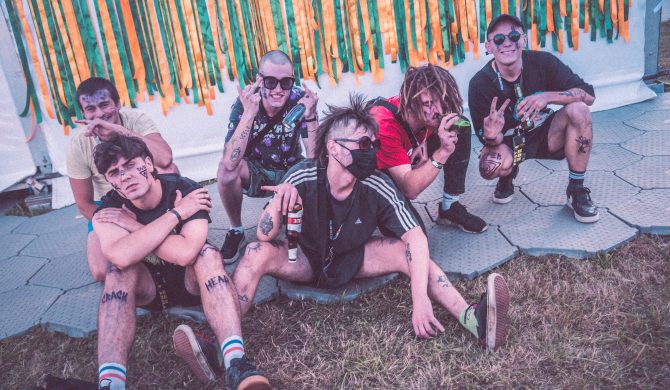 Zdechły Osa z nowym, luźnym numerem: „Chaos w ekipie, co się stało kur*a z moim życiem”