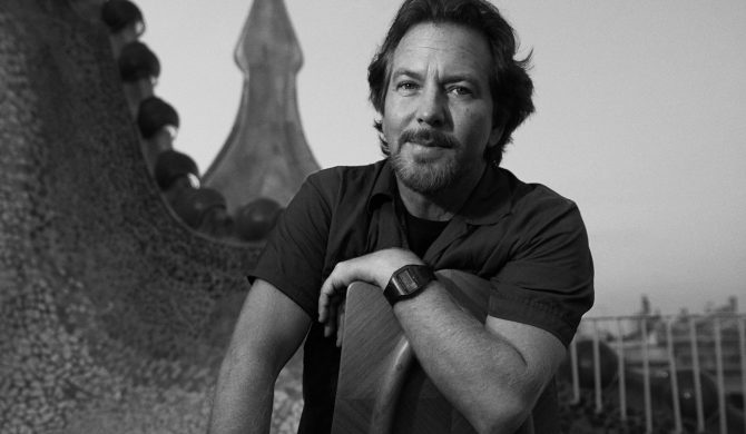 Eddie Vedder leci z NASA na Księżyc