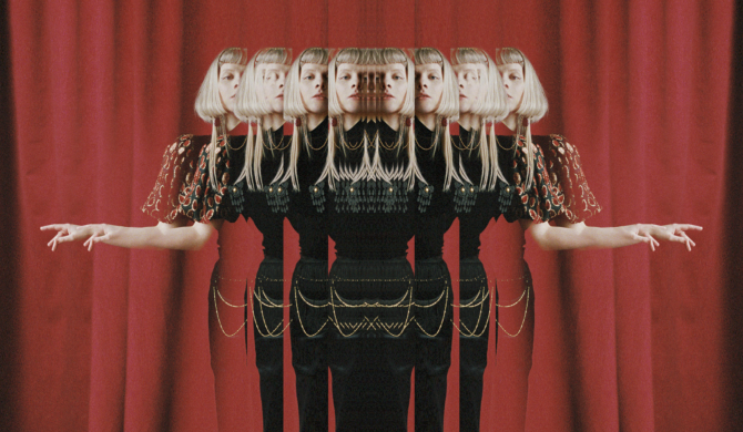 Aurora i jej piętnastu bogów