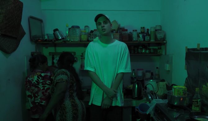 Jan-rapowanie zmienia barwy. Wiemy, z którą wytwórnią związał się raper