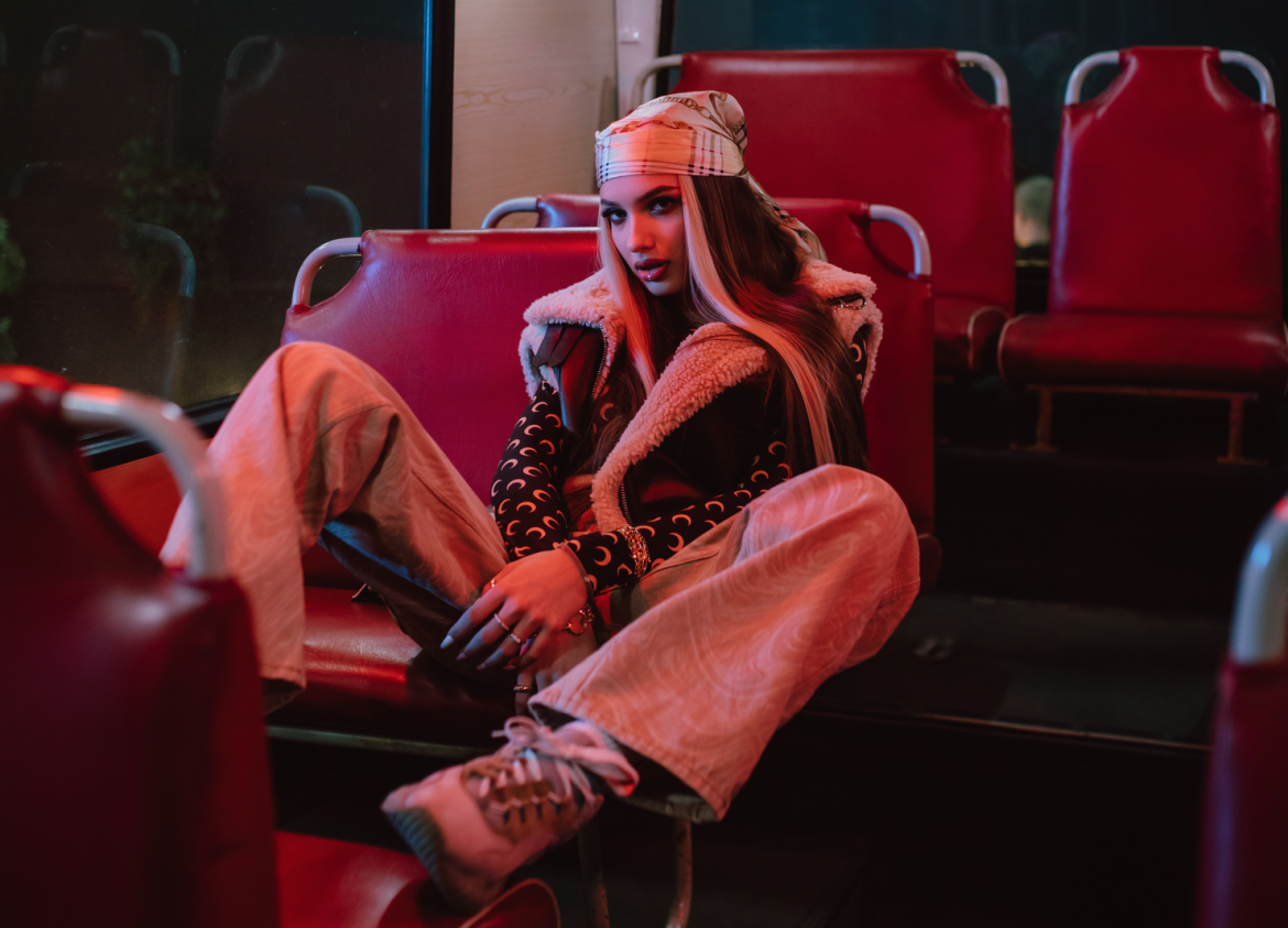 „Napad na serce” od Viki Gabor wyprodukowany przez światowych producentów