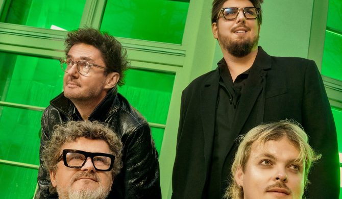 Błażej Król, Kuba Wojewódzki, Janusz Palikot i Tomasz Czechowski we wspólnym klipie