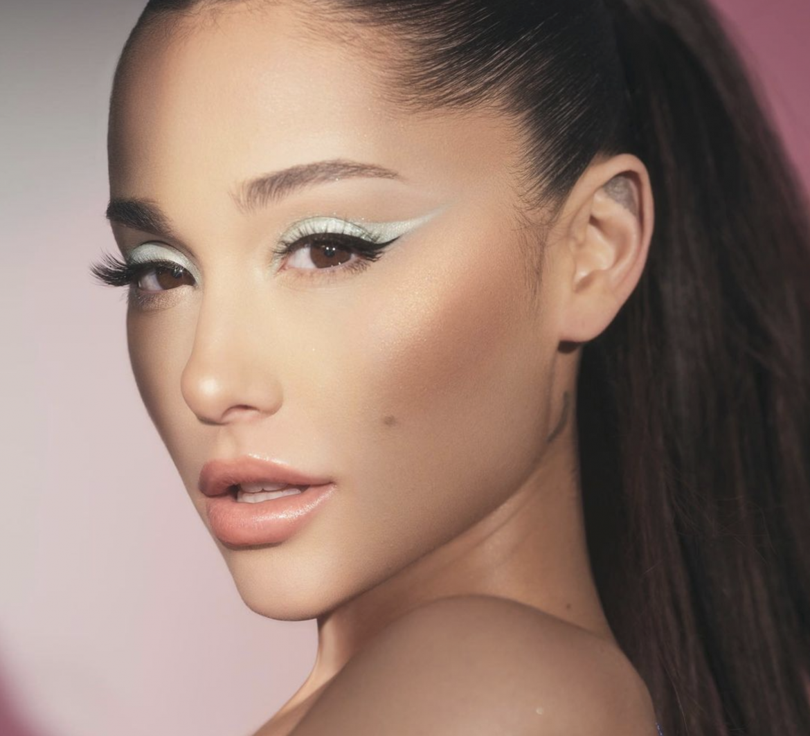 Ariana Grande przekaże półtora miliona dolarów na walkę z ustawodawstwem antytranspłciowym