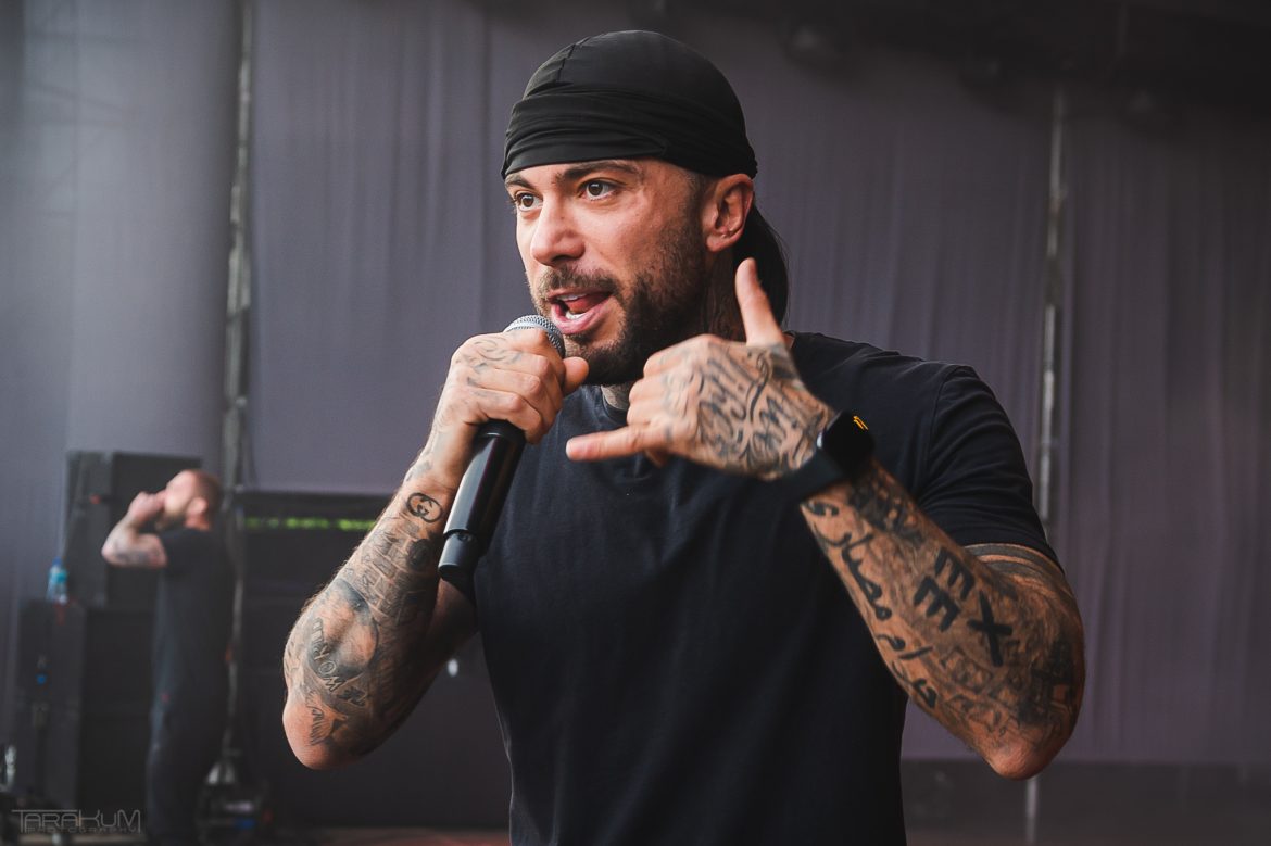 Malik Montana nagrał numerze z topowym niemieckim raperem: „Polscy raperzy kalki, mój styl nie do podje**nia (…) Gadam o hajsie, no i kobiety uprzedmiotawiam”