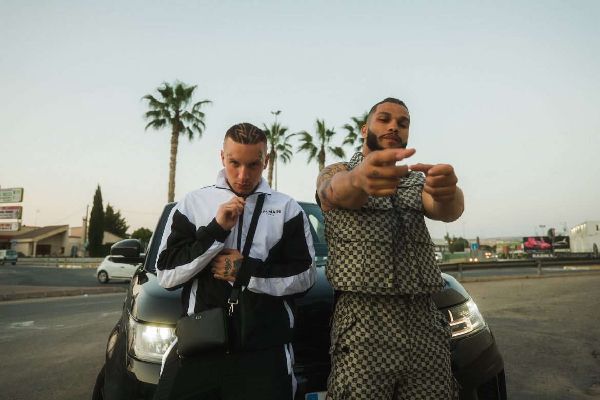 Smolasty pije za lepszy czas