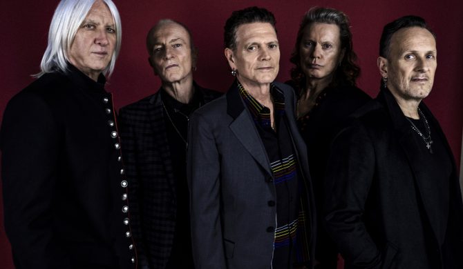 Def Leppard z pierwszym od siedmiu lat albumem „Diamond Star Halos”