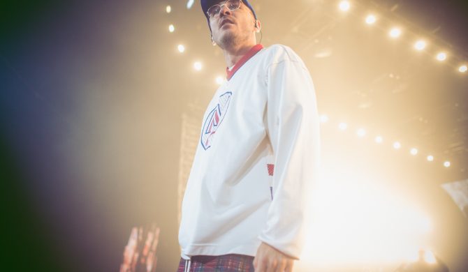 Pezet zszedł ze sceny podczas koncertu Płomienia po zaledwie dwóch kawałkach. Manager artysty komentuje