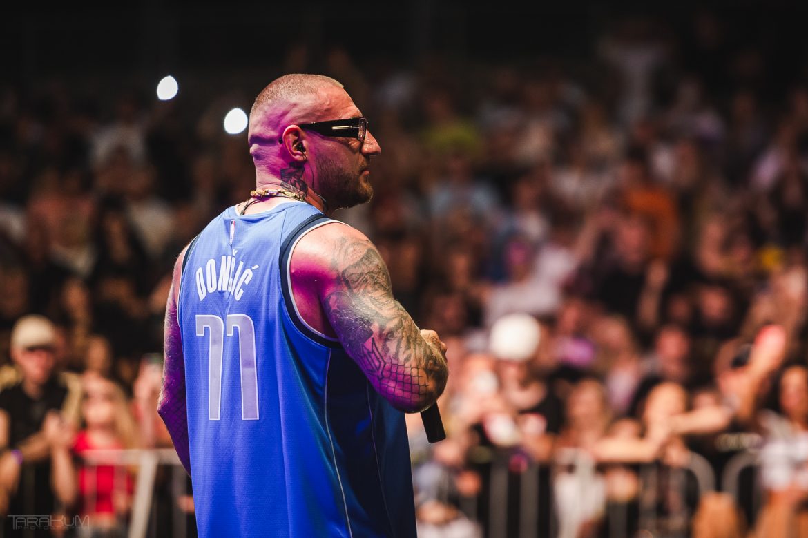 Kizo pokazał nowy tatuaż. Fani mają z niego ubaw