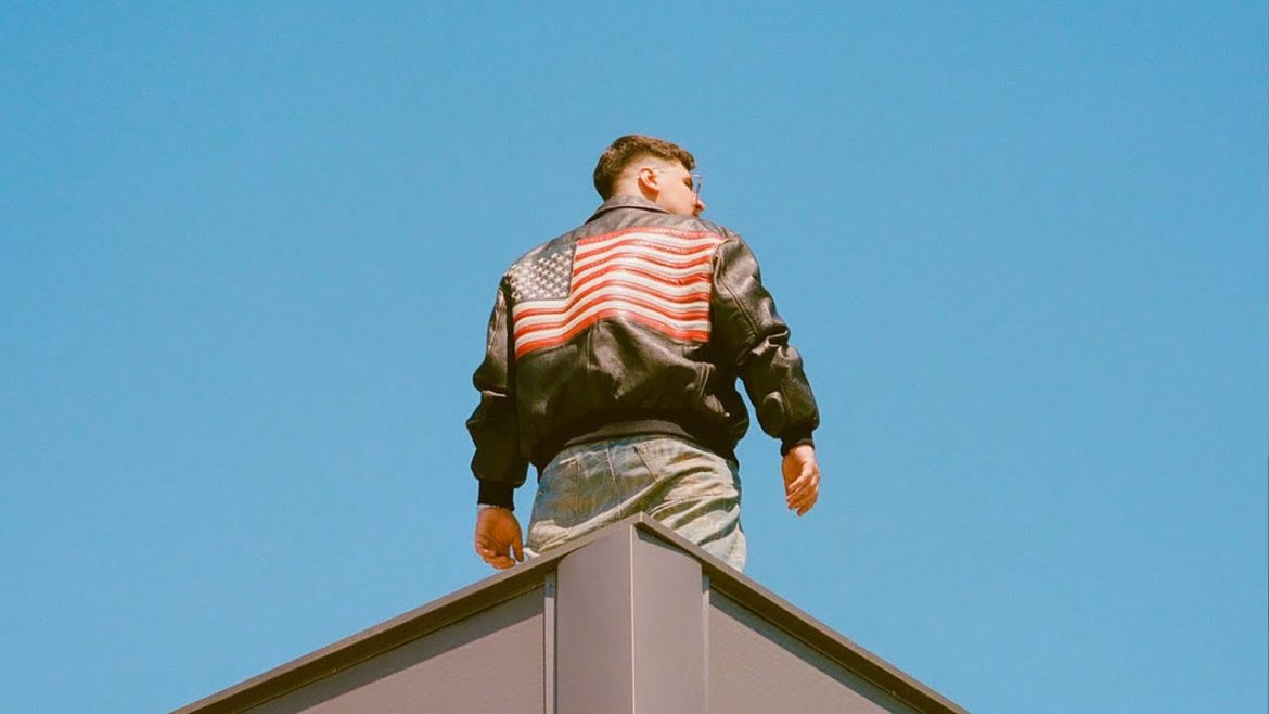 White 2115 rusza z własnym kanałem. Fan pyta o beef z Bedoesem