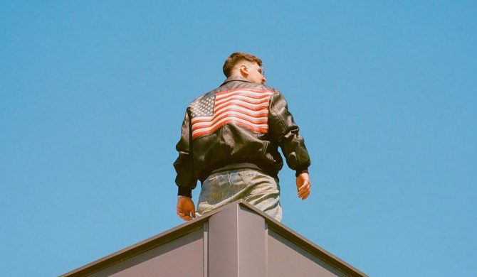 White 2115 rusza z własnym kanałem. Fan pyta o beef z Bedoesem