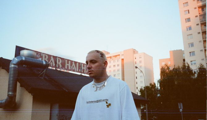 Otsochodzi z tłustym trapowym “KFC”